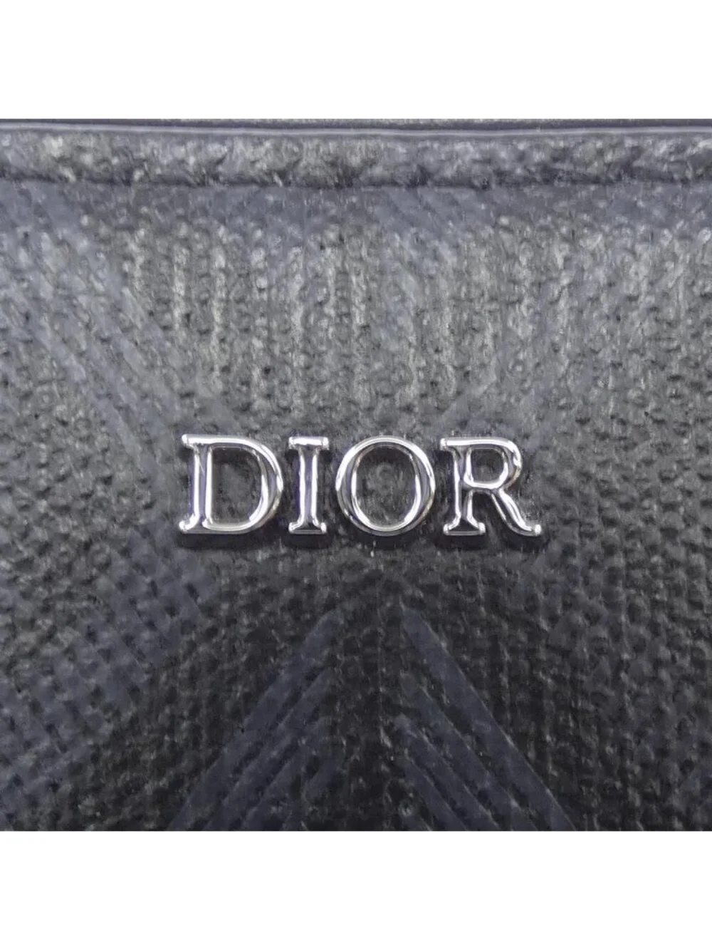 Dior Hit the Road Vertical